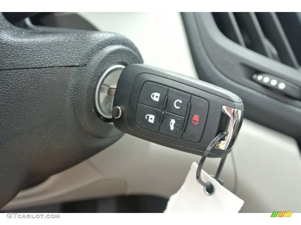 2015 Chevrolet Equinox LTZ Keys Photos