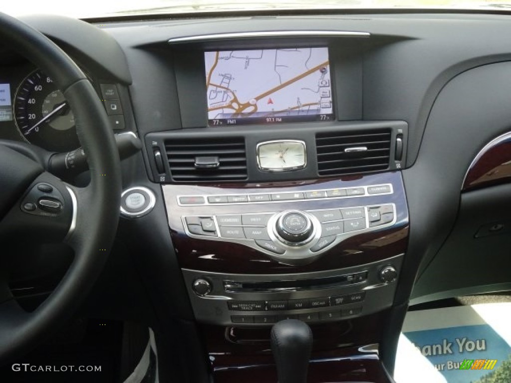 2015 Infiniti Q70 3.7 AWD Controls Photo #106152022