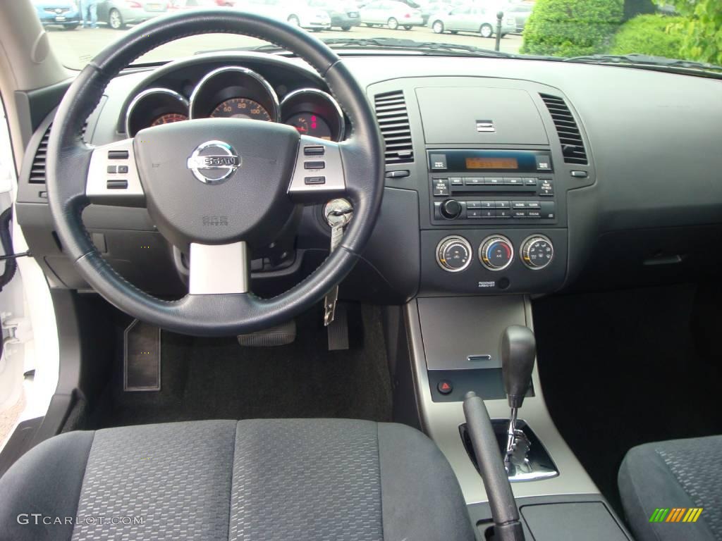 2006 Altima 2.5 S Special Edition - Satin White Pearl / Charcoal photo #23