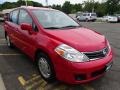 Red Alert - Versa 1.8 S Hatchback Photo No. 3