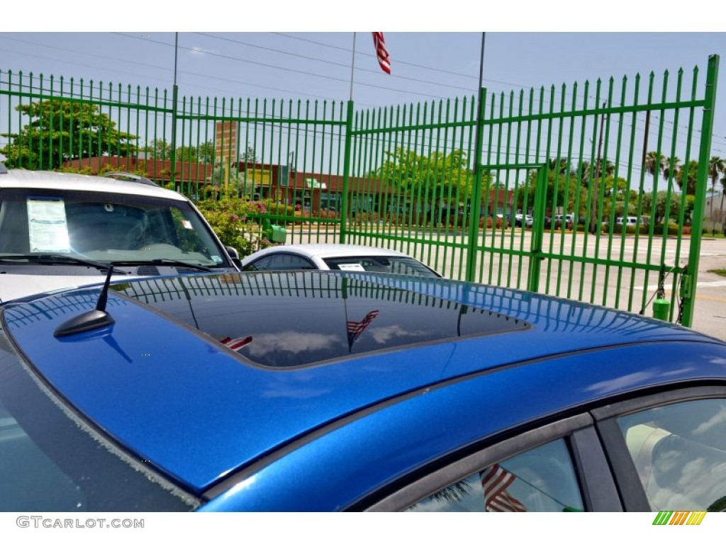 2005 G6 GT Sedan - Electric Blue Metallic / Light Taupe photo #12