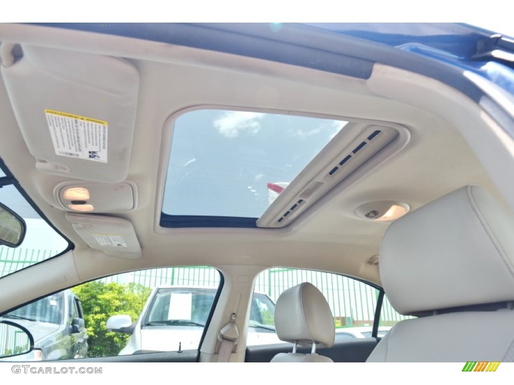 2005 G6 GT Sedan - Electric Blue Metallic / Light Taupe photo #19