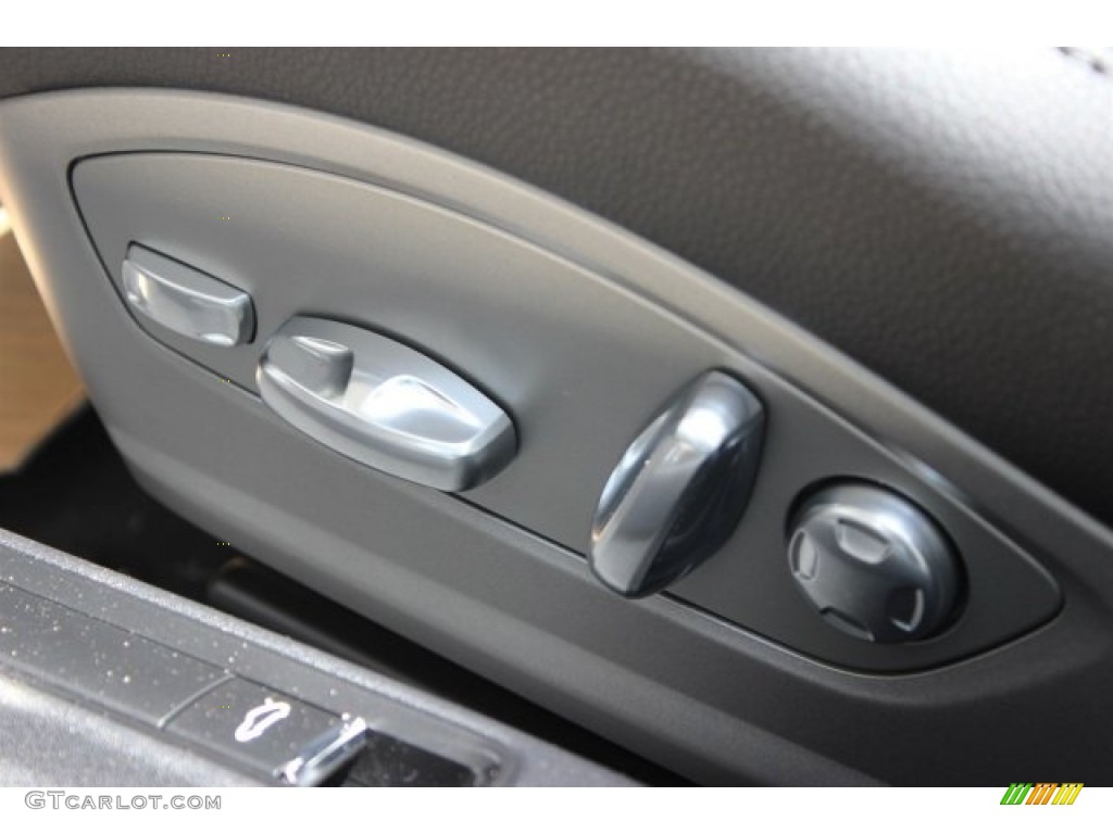 2016 Porsche Boxster Black Edition Controls Photo #106164250