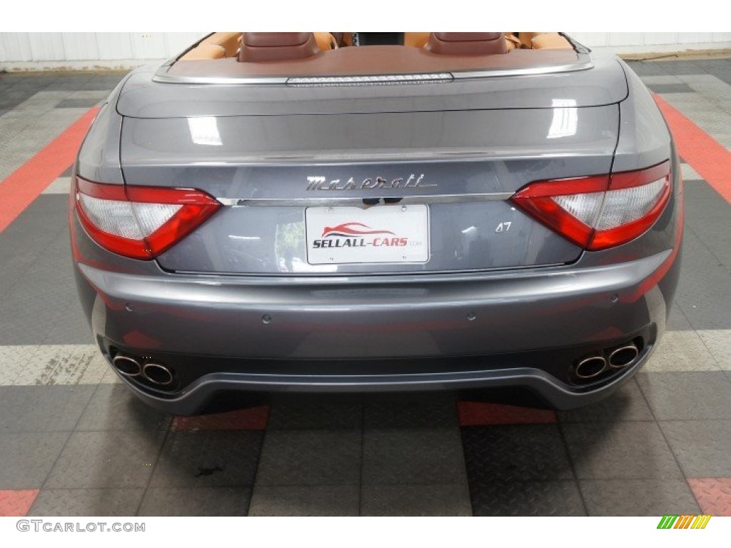 2011 GranTurismo Convertible GranCabrio - Grigio Granito (Dark Grey) / Cuoio photo #64