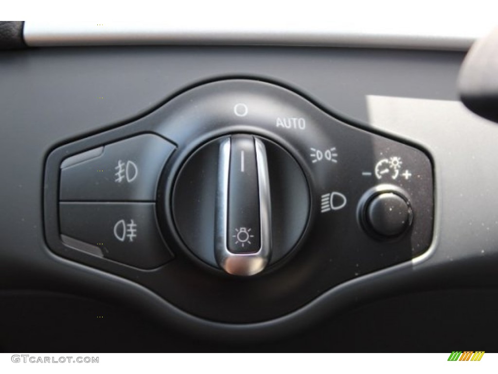 2016 Audi A4 2.0T Premium Controls Photo #106166839