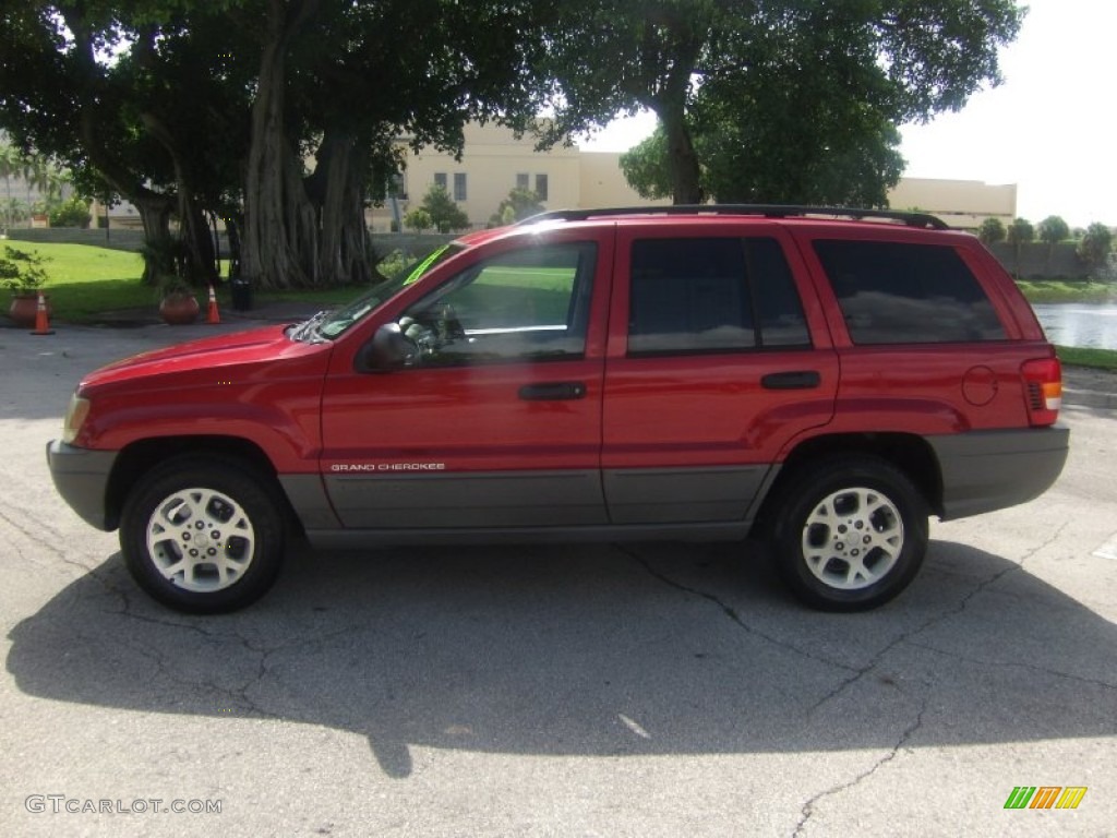 2002 Grand Cherokee Laredo - Inferno Red Tinted Pearlcoat / Dark Slate Gray photo #2