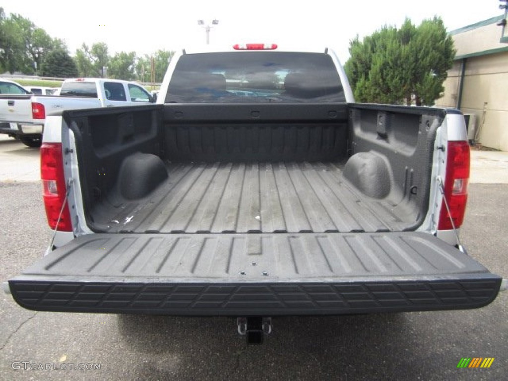 2011 Silverado 1500 LS Extended Cab 4x4 - Sheer Silver Metallic / Dark Titanium photo #6