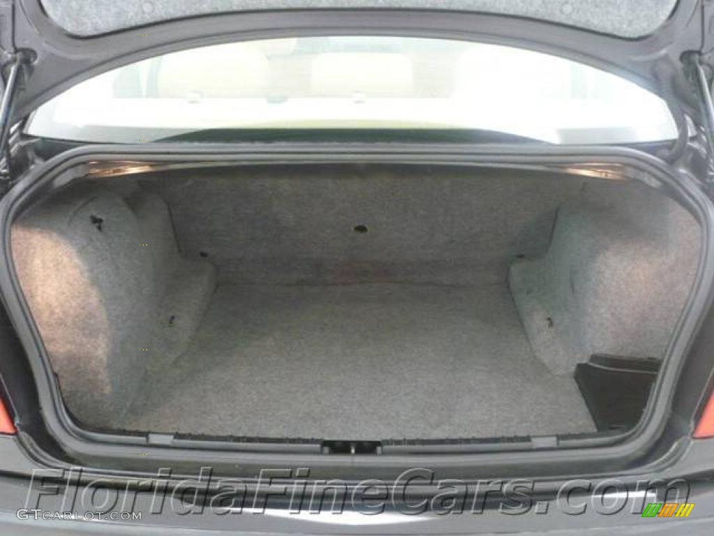 2003 3 Series 325i Sedan - Jet Black / Beige photo #9
