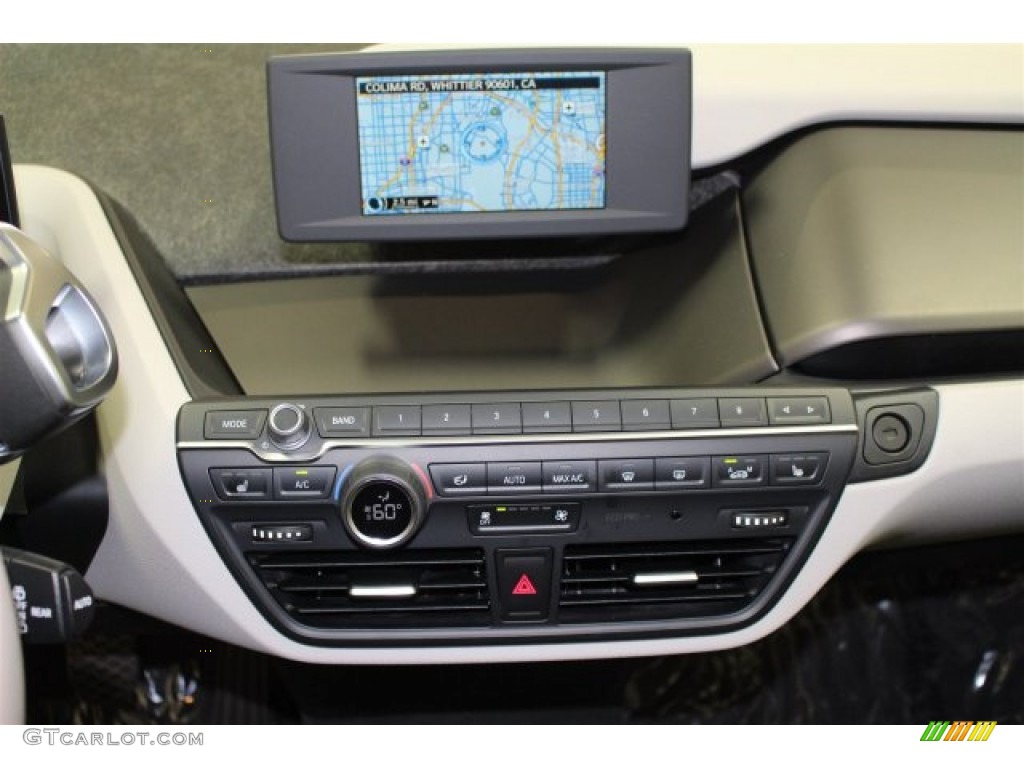 2015 BMW i3 Standard i3 Model Controls Photos