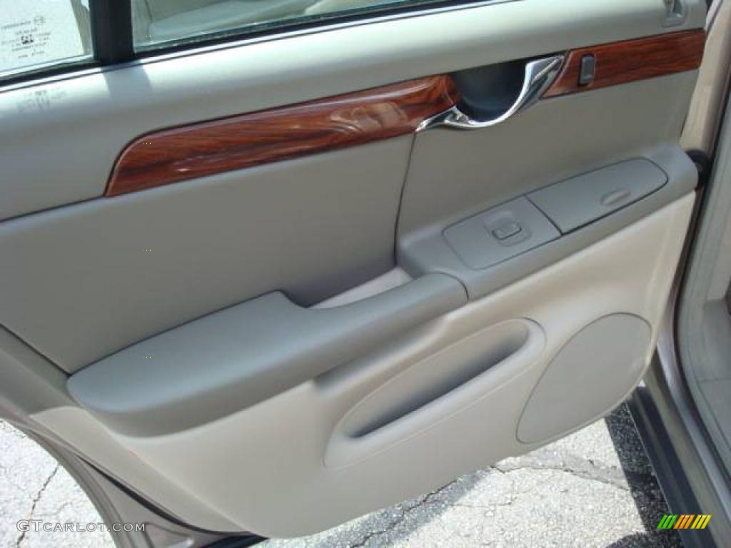 2003 DeVille Sedan - Cashmere / Neutral Shale Beige photo #13