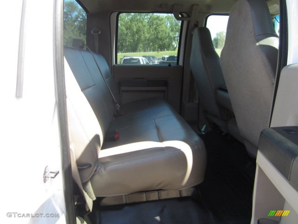 2008 F350 Super Duty XL Crew Cab 4x4 - Oxford White / Camel photo #17