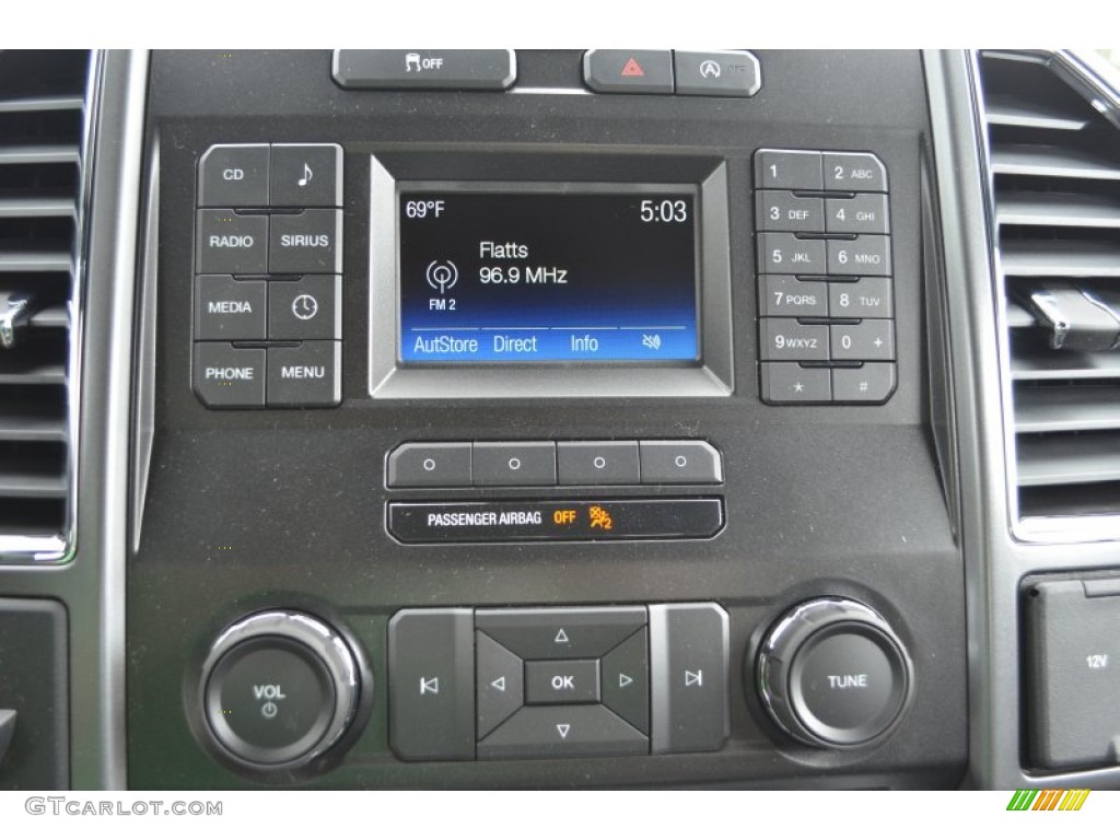 2015 F150 XLT SuperCrew - Tuxedo Black Metallic / Black photo #13