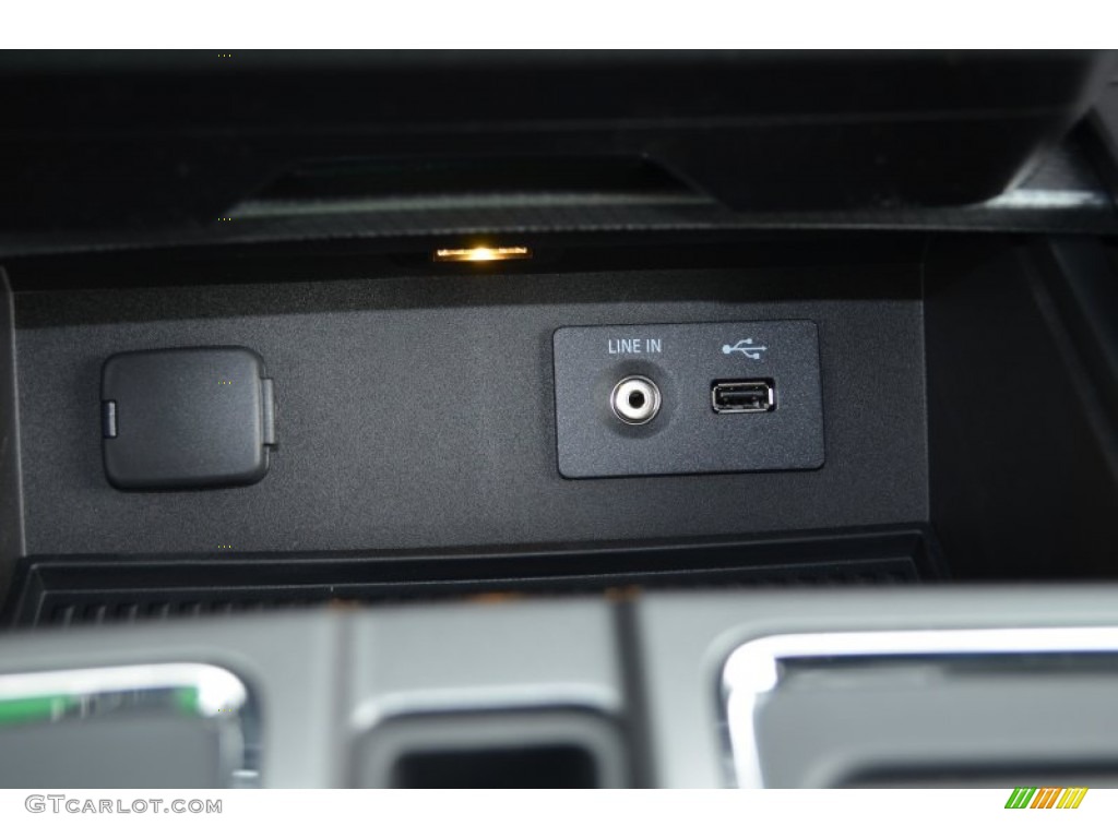 2015 F150 XLT SuperCrew - Tuxedo Black Metallic / Black photo #17