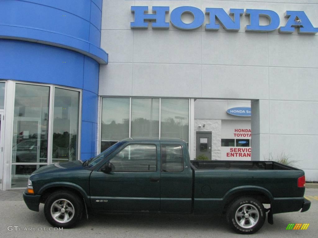 1998 S10 LS Extended Cab - Emerald Green Metallic / Graphite photo #3