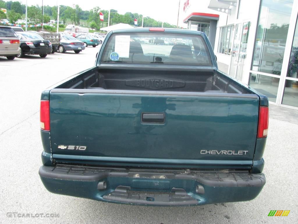 1998 S10 LS Extended Cab - Emerald Green Metallic / Graphite photo #5