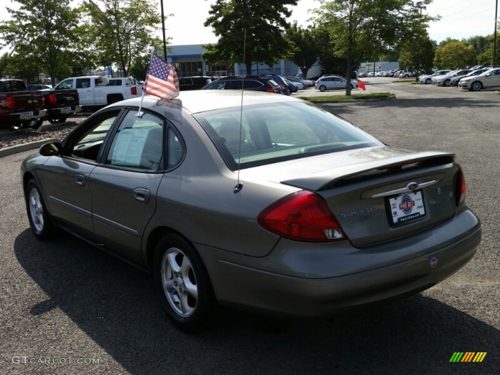 2002 Taurus SES - Spruce Green Metallic / Medium Parchment photo #9