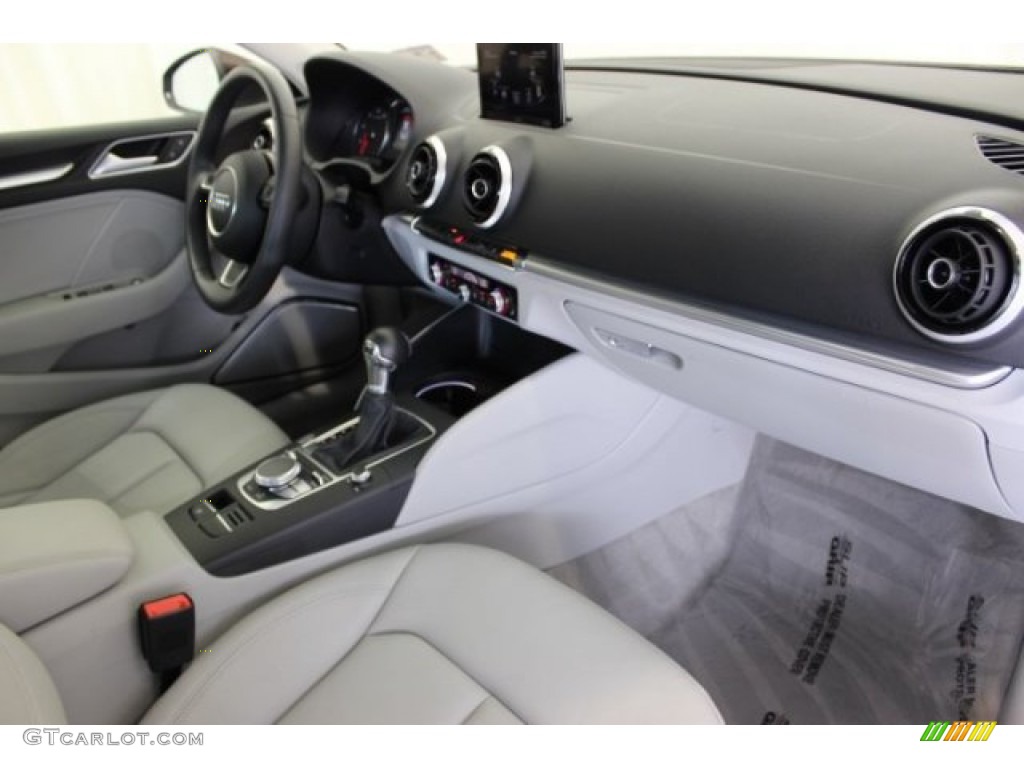 2015 Audi A3 1.8 Premium Plus Dashboard Photos