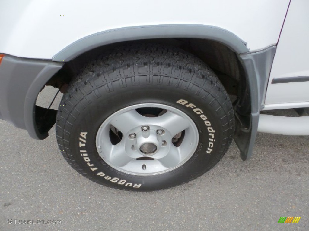 2002 Xterra XE V6 4x4 - Cloud White / Sage photo #8