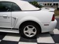 2004 Oxford White Ford Mustang V6 Convertible  photo #22