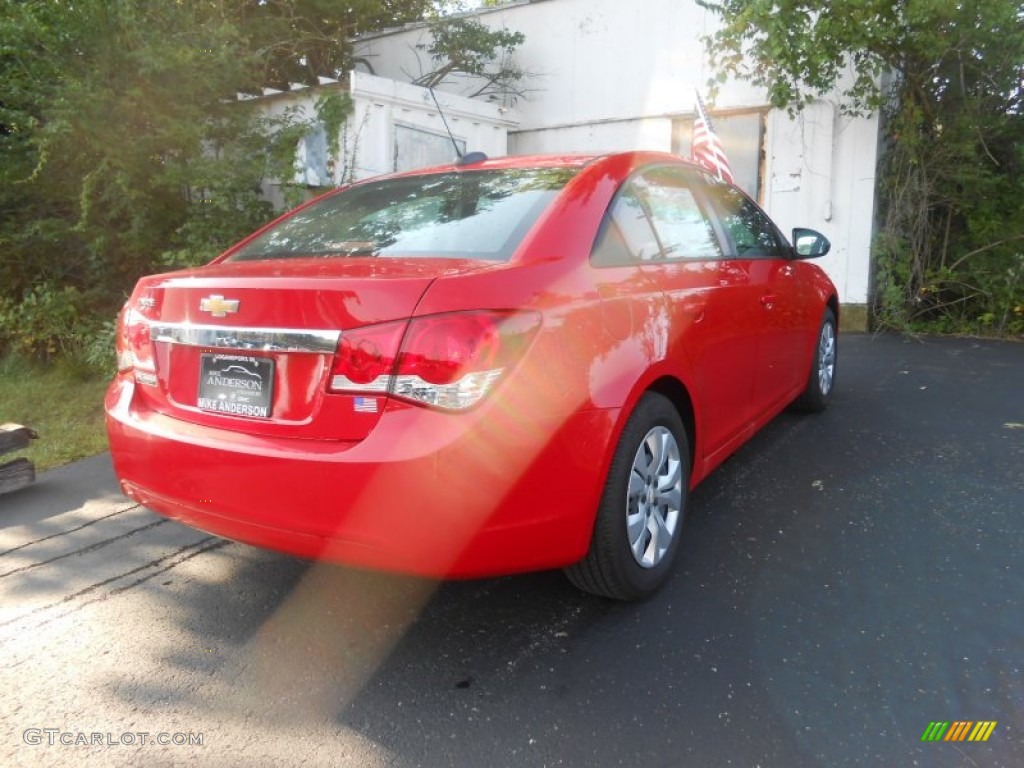 2015 Cruze LS - Red Hot / Jet Black/Medium Titanium photo #5