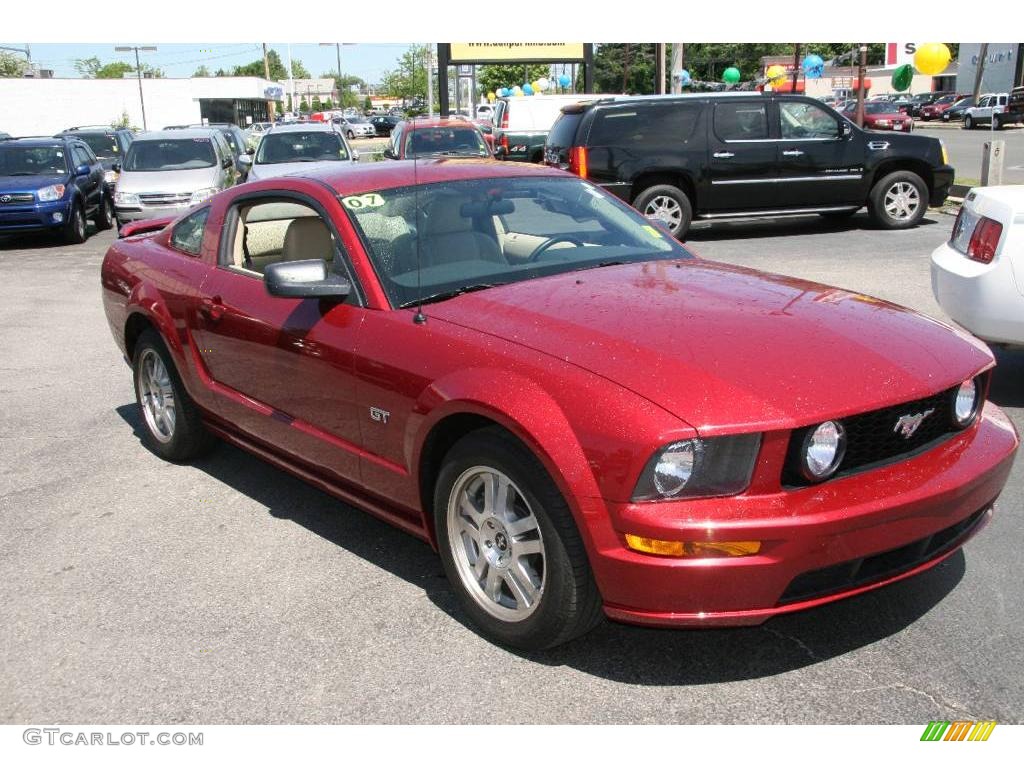 2007 Mustang GT Premium Coupe - Redfire Metallic / Medium Parchment photo #3