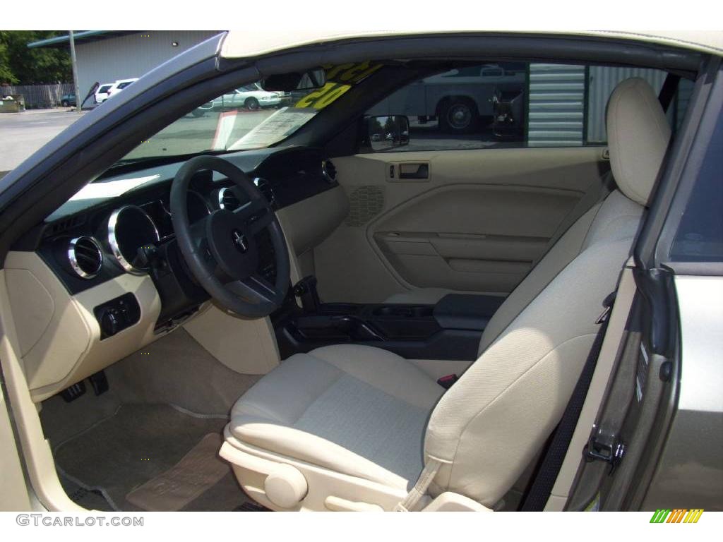 2005 Mustang V6 Deluxe Convertible - Mineral Grey Metallic / Medium Parchment photo #6