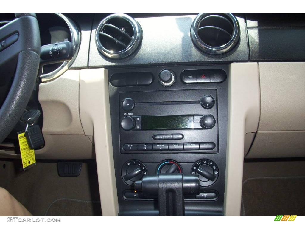 2005 Mustang V6 Deluxe Convertible - Mineral Grey Metallic / Medium Parchment photo #7