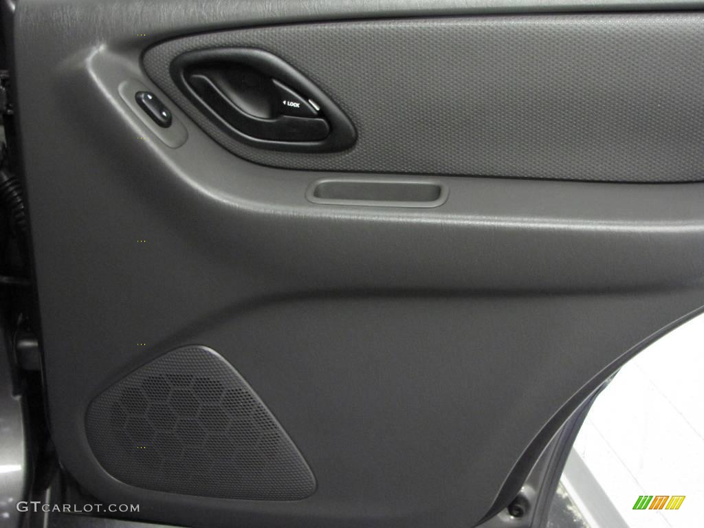 2006 Escape XLT V6 4WD - Dark Shadow Grey Metallic / Medium/Dark Flint photo #11