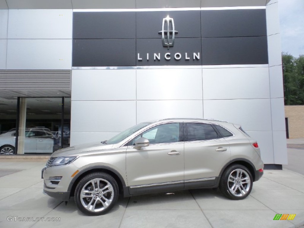 Silver Sand Metallic Lincoln MKC