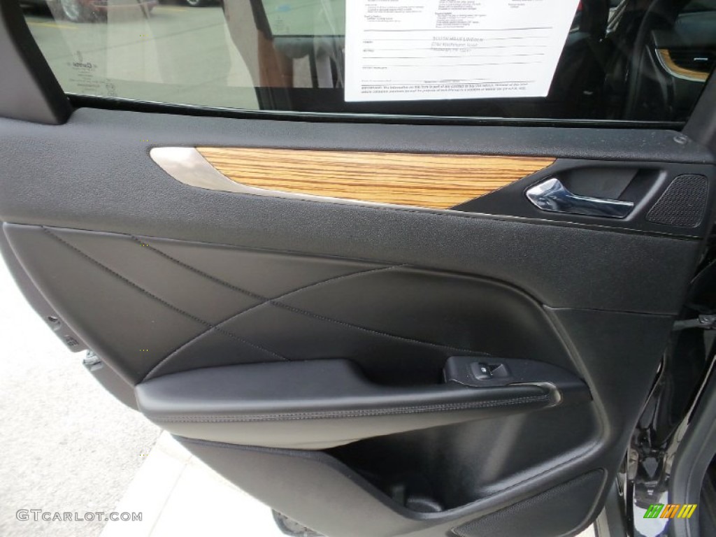 2015 Lincoln MKC AWD Ebony Door Panel Photo #106227319