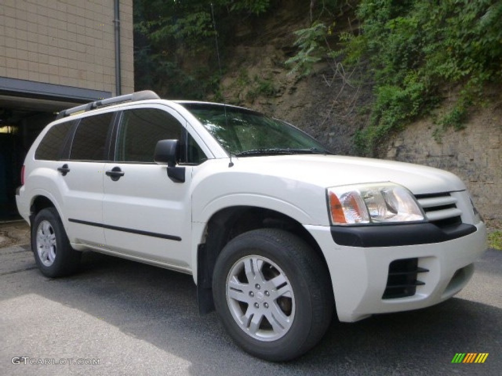 2004 Endeavor LS AWD - Dover White Pearl / Charcoal Gray photo #1