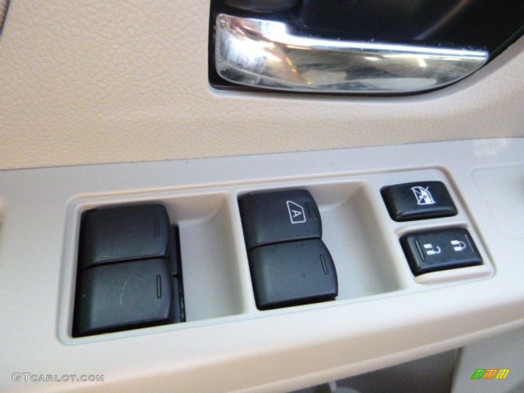 2014 XV Crosstrek 2.0i Premium - Quartz Blue Pearl / Ivory photo #25