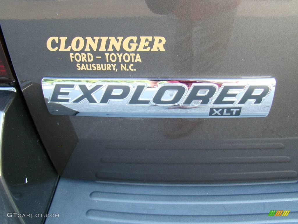 2007 Explorer XLT - Dark Stone Metallic / Camel photo #15