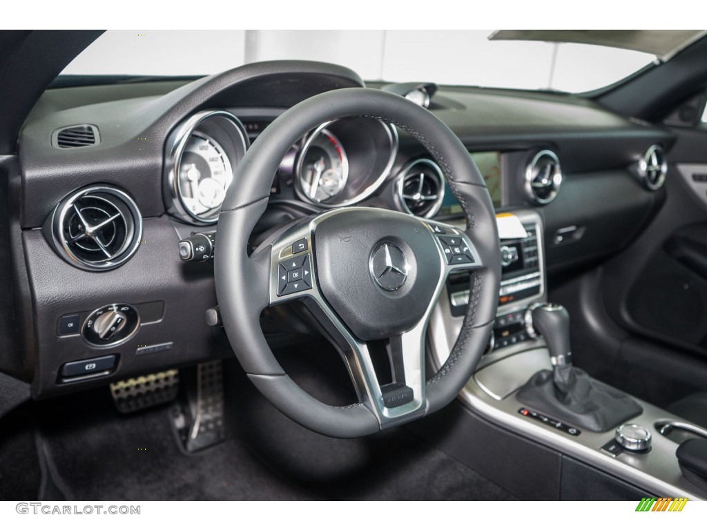 2016 Mercedes-Benz SLK 350 Roadster Black Dashboard Photo #106233127