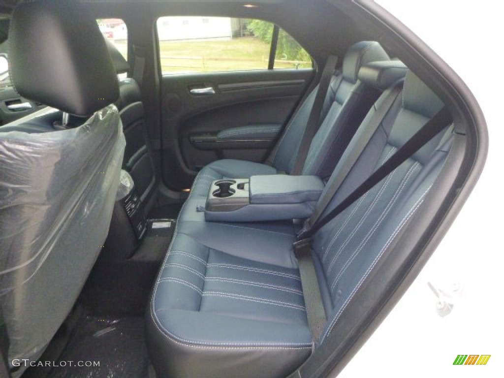 2015 Chrysler 300 S AWD Rear Seat Photos