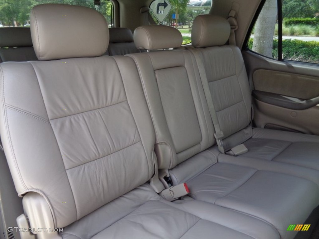2007 Toyota Sequoia SR5 Rear Seat Photo #106235455