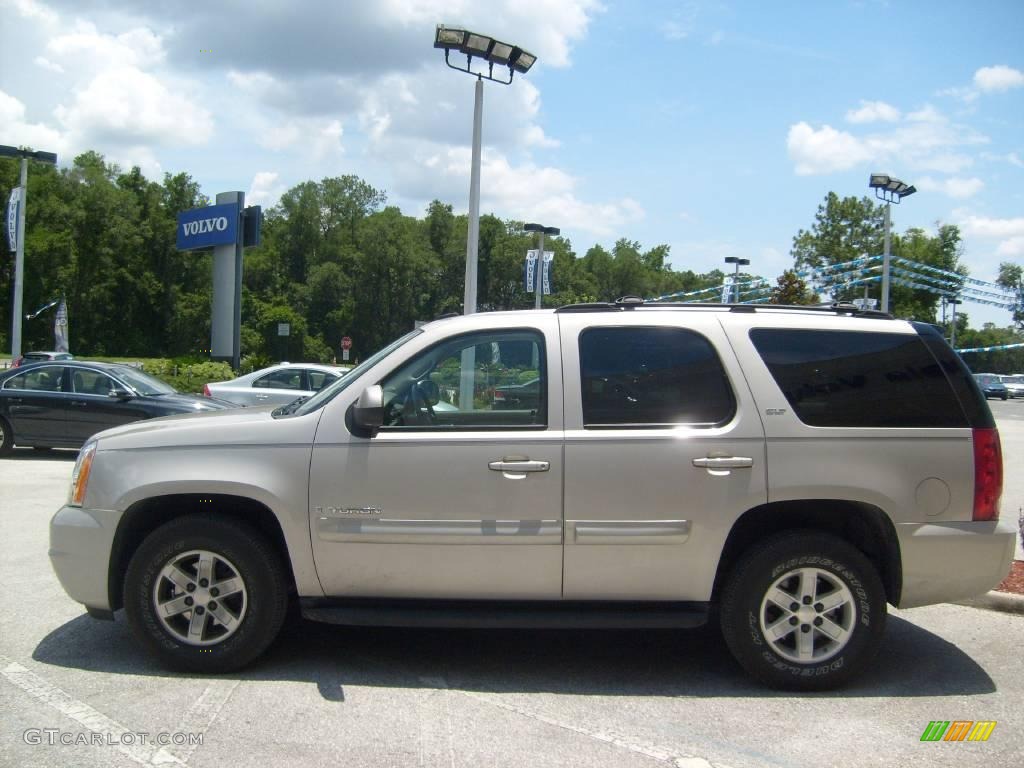 2007 Yukon SLT - Silver Birch Metallic / Light Titanium photo #6