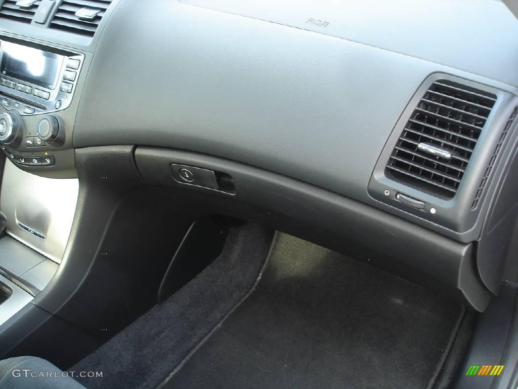 2003 Accord EX Sedan - Satin Silver Metallic / Black photo #21