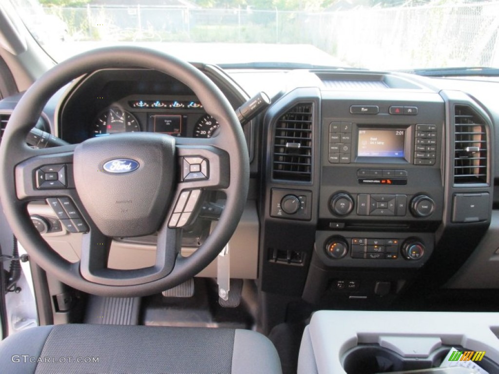 2015 F150 XL SuperCab 4x4 - Oxford White / Medium Earth Gray photo #24