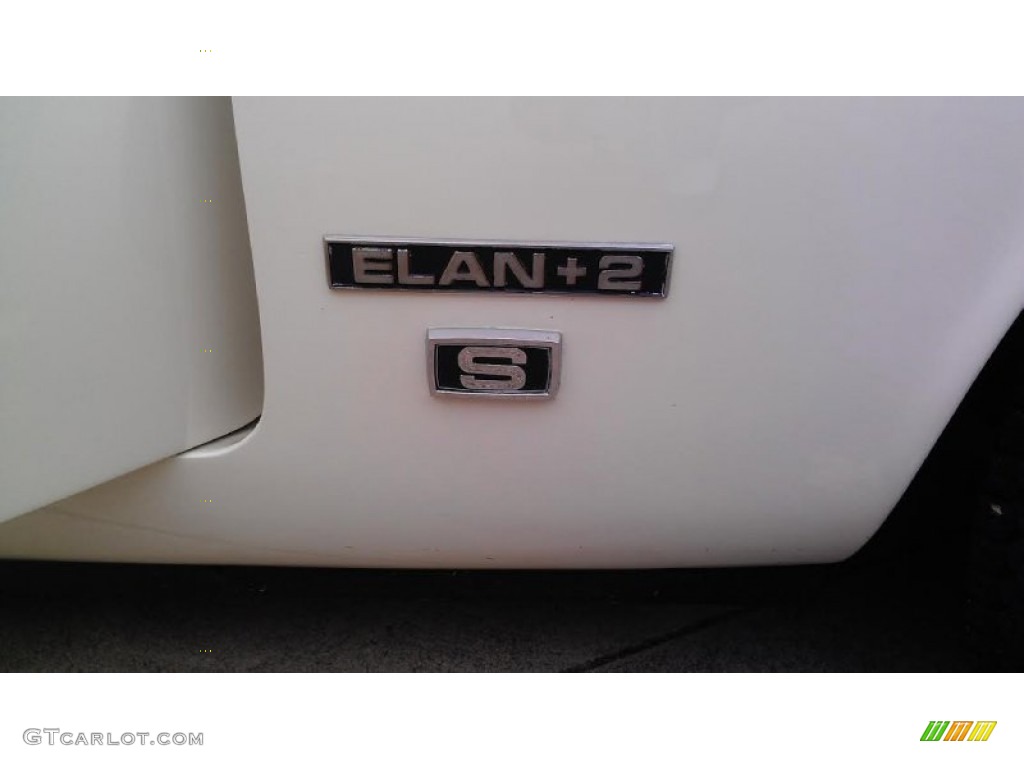 1971 Lotus Elan +2 S Marks and Logos Photos