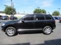 Black Uni - Touareg 2 VR6 Photo No. 5