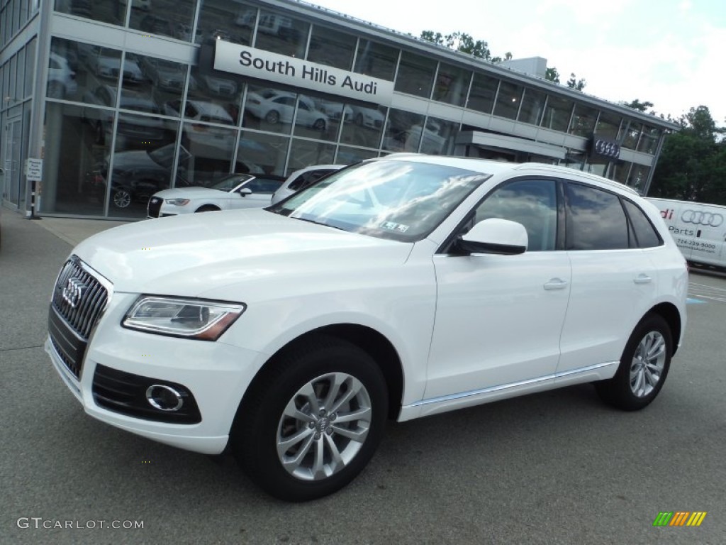 2016 Q5 2.0 TFSI Premium quattro - Ibis White / Black photo #1