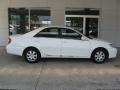 Super White - Camry SE Photo No. 2