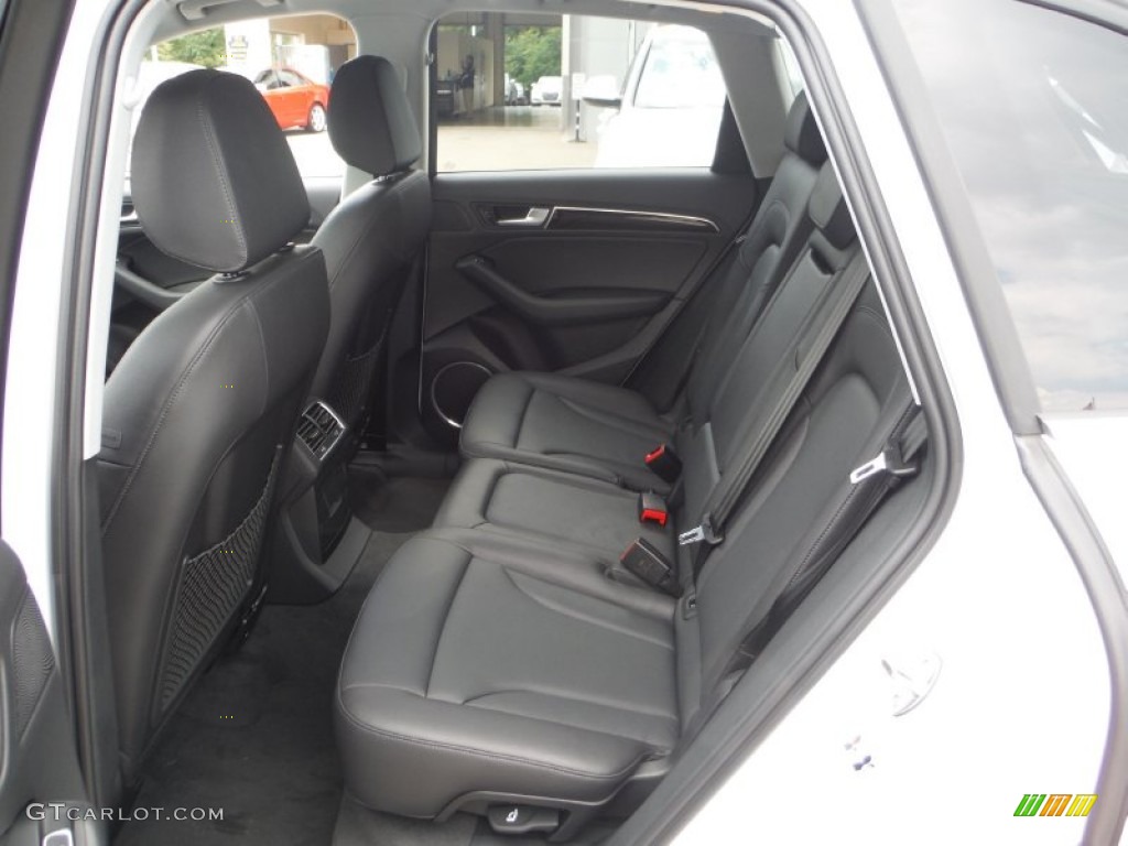 2016 Audi Q5 2.0 TFSI Premium quattro Rear Seat Photo #106275158
