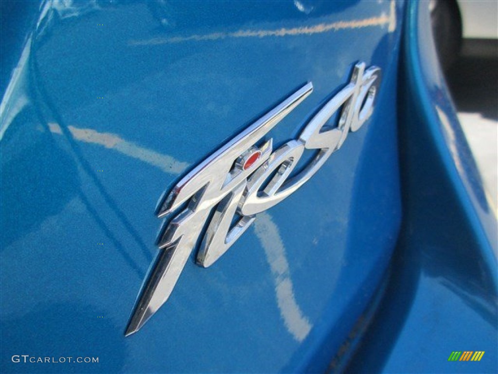 2015 Fiesta SE Sedan - Blue Candy Metallic / Medium Light Stone photo #6