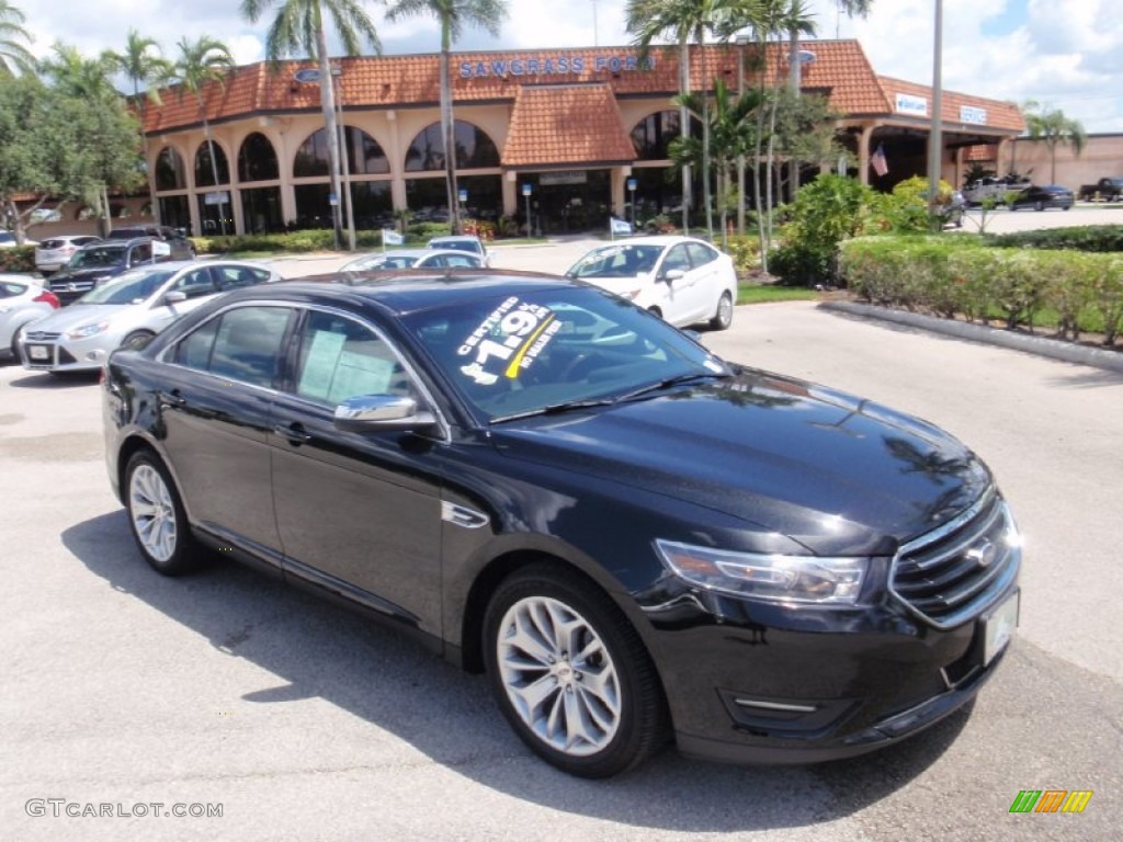 2015 Taurus Limited - Tuxedo Black Metallic / Charcoal Black photo #1