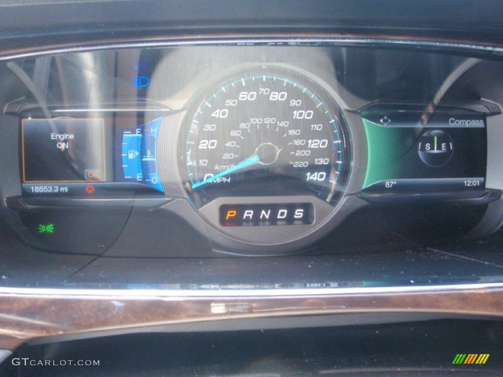 2015 Taurus Limited - Tuxedo Black Metallic / Charcoal Black photo #31