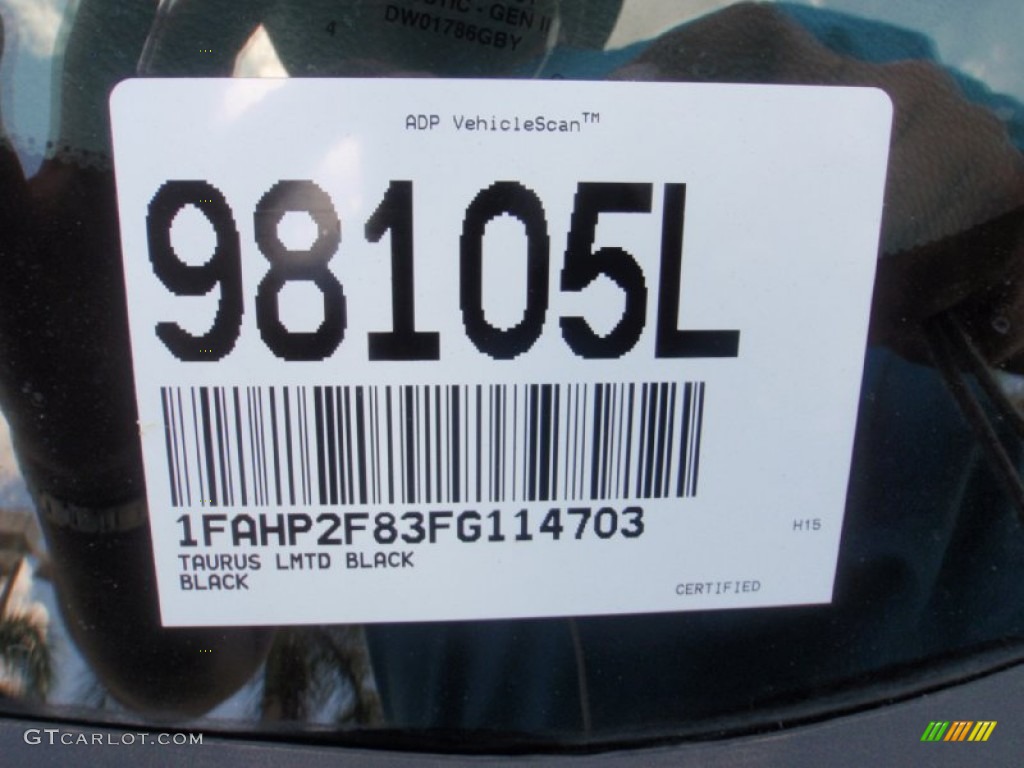2015 Taurus Limited - Tuxedo Black Metallic / Charcoal Black photo #33