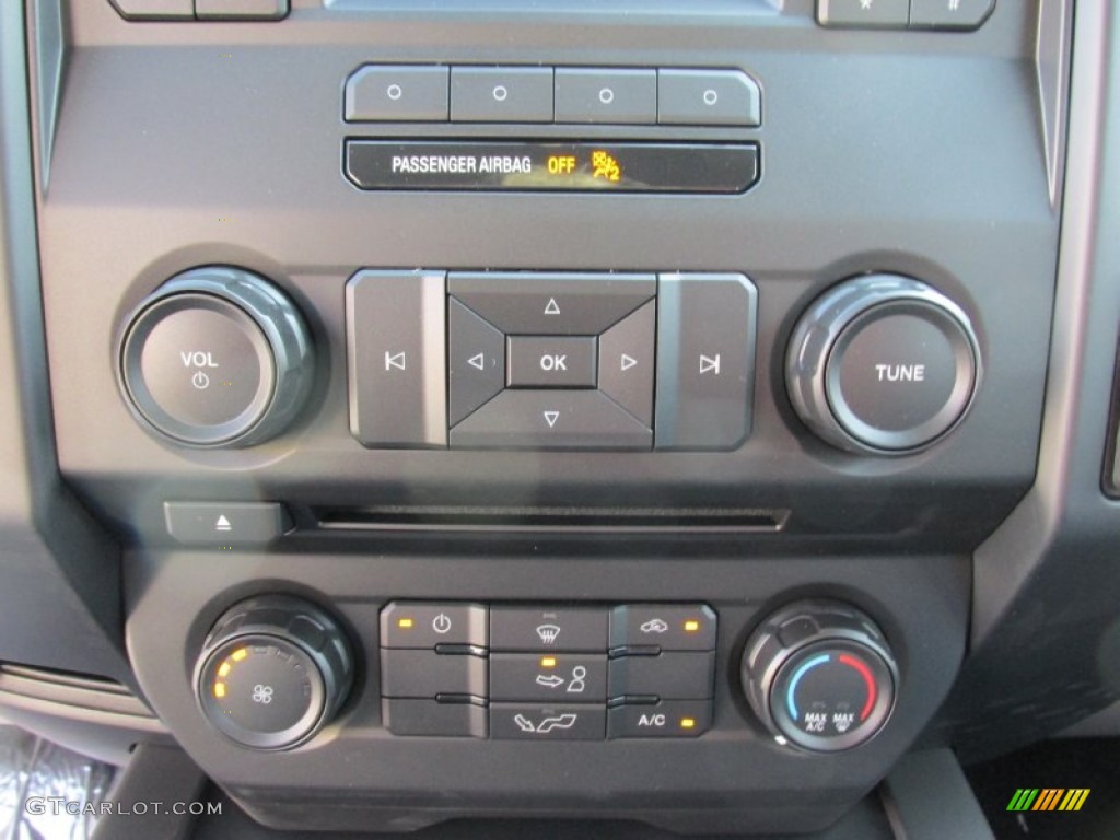 2015 Ford F150 XL SuperCab Controls Photo #106298030