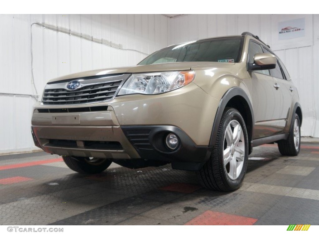 2009 Forester 2.5 X Premium - Topaz Gold Metallic / Black photo #3